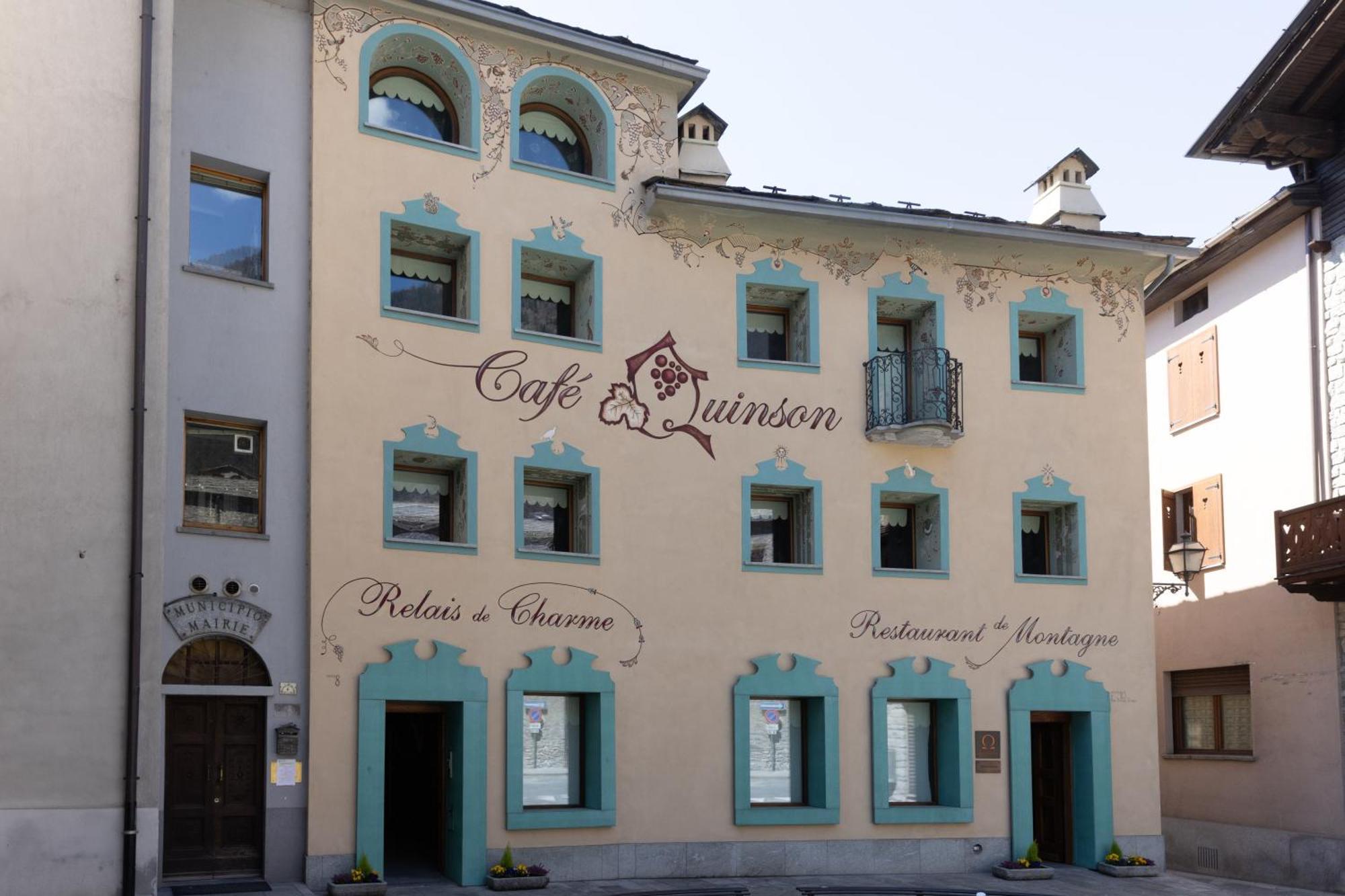 Hotel Cafe Quinson Relais De Charme Morgex Exteriér fotografie
